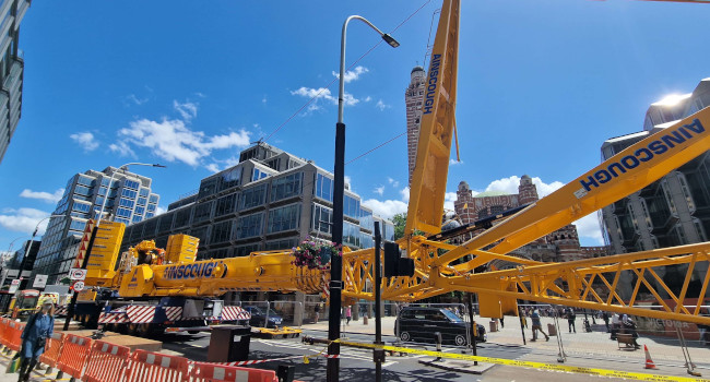 Victoria Street Crane Setup